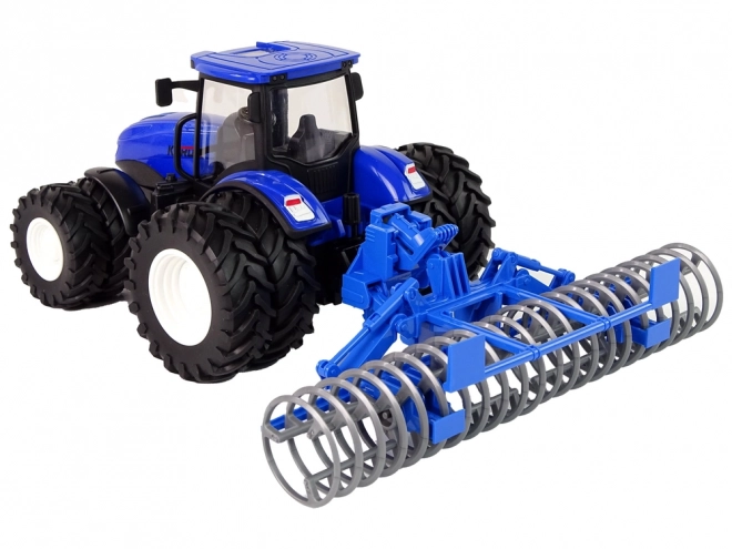 Dálkově ovládaný traktor 1:24 Blue Disc Aggregate Metal