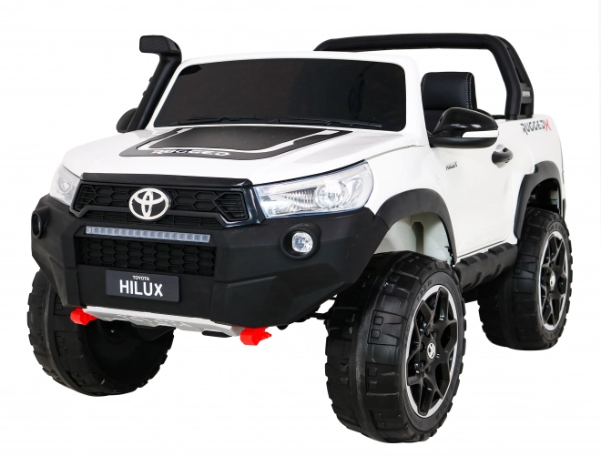 Vozidlo Toyota Hilux White