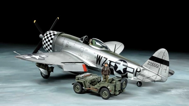 Plastikový model P-47D Thunderbolt Bubbletop + 1/4 tuny 4x4
