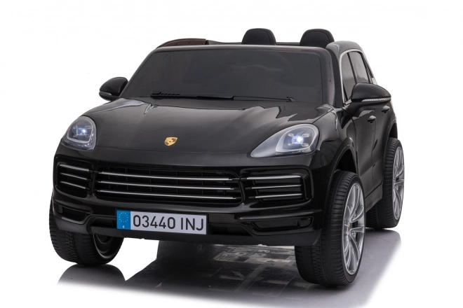 Porsche Cayenne S Vozidlo lakované na černo