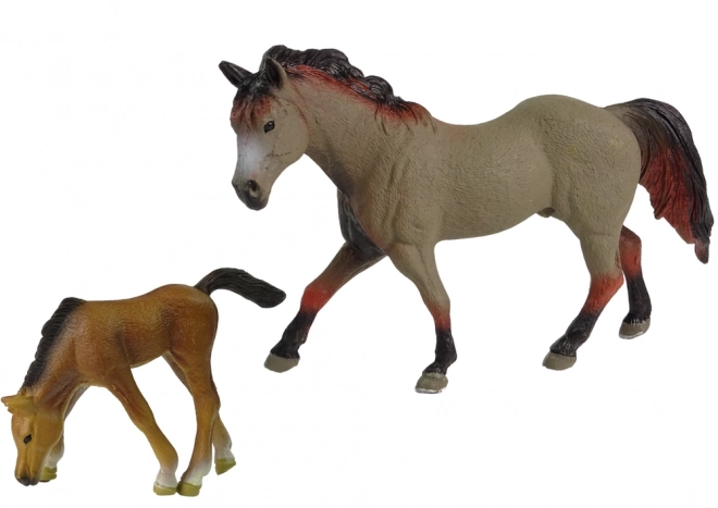 Sada 2 figurky koní Homestead Plemeno koně Kozoroh