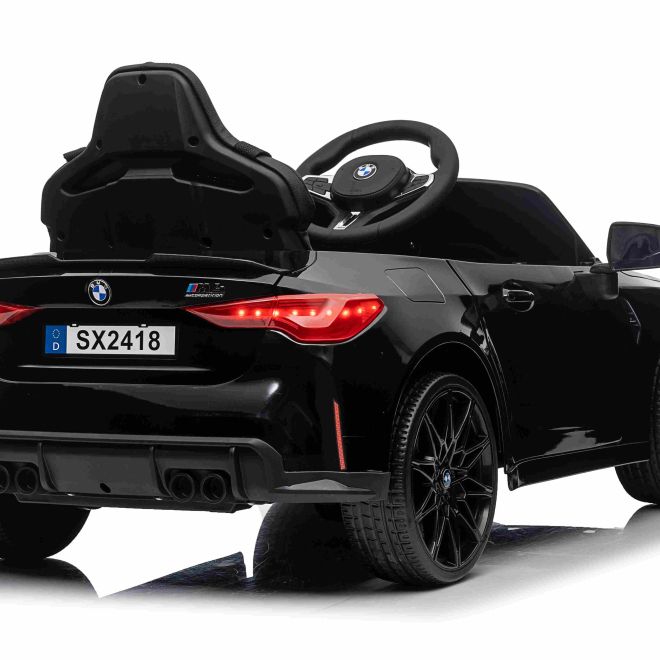 Vozidlo BMW M4 černé