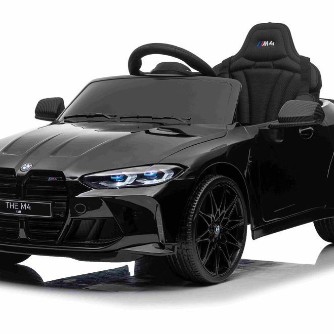 Vozidlo BMW M4 černé