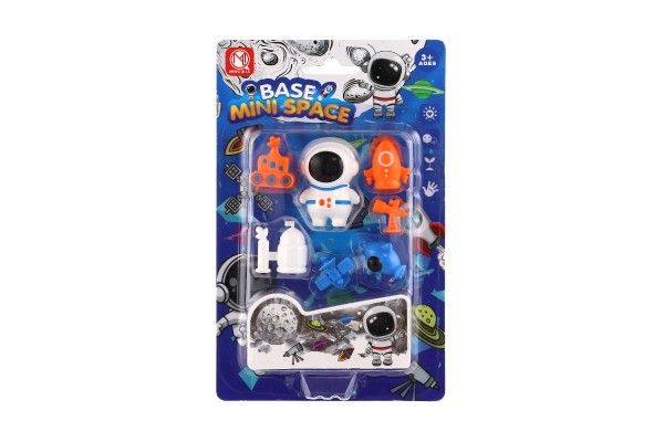 Kosmonaut/astronaut s doplňky plast 5cm 3 druhy na kartě 12x19x3cm