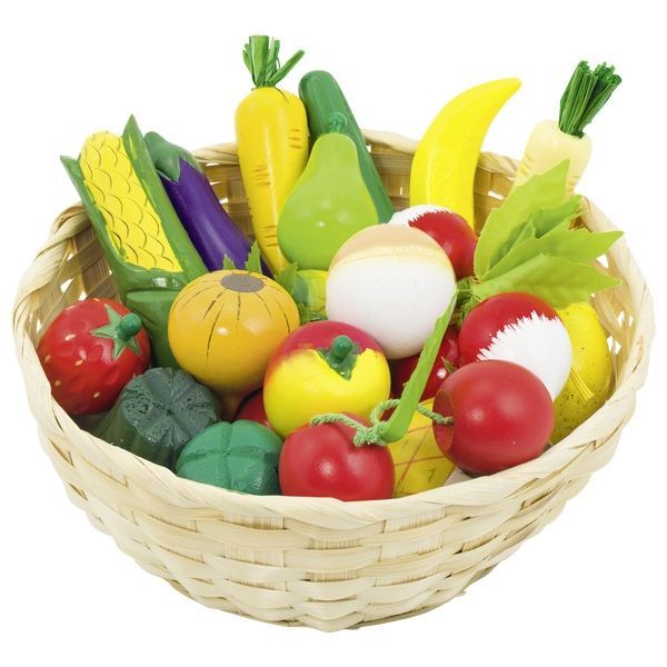 Dřevěné ovoce a zelenina v košíku o 21 kusech.