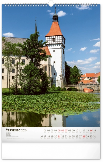 Nástěnný kalendář Hrady a zámky 2024, 33 × 46 cm