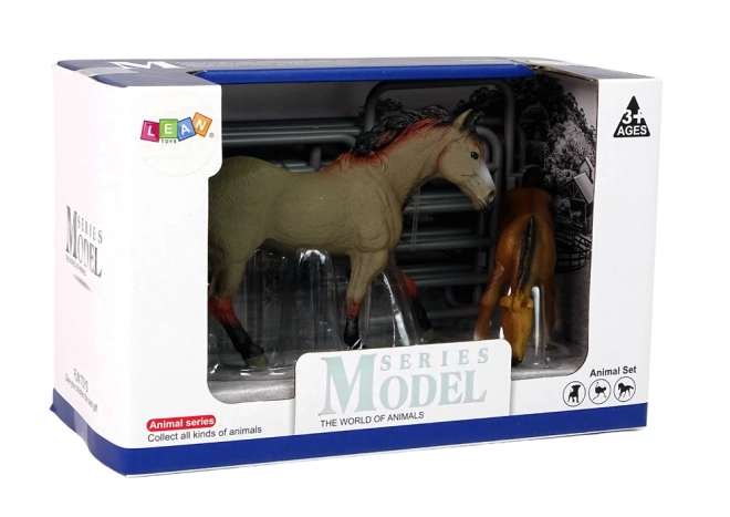 Sada 2 figurky koní Homestead Plemeno koně Kozoroh