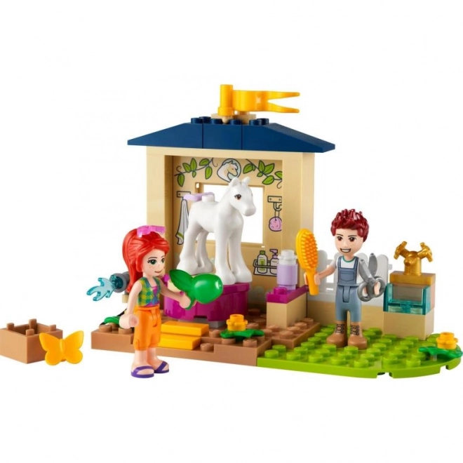 LEGO Friends 41696 Čištění poníka ve stáji