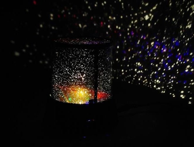Noční projektor hvězd