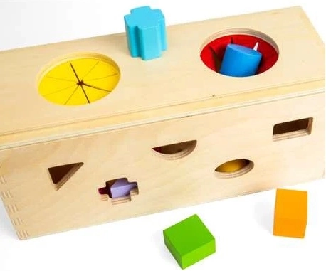 Bigjigs Toys Dřevěná tajemná krabička na vkládání a třídění tvarů
