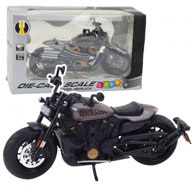 Model motocyklu Chopper 1:12 s funkcemi