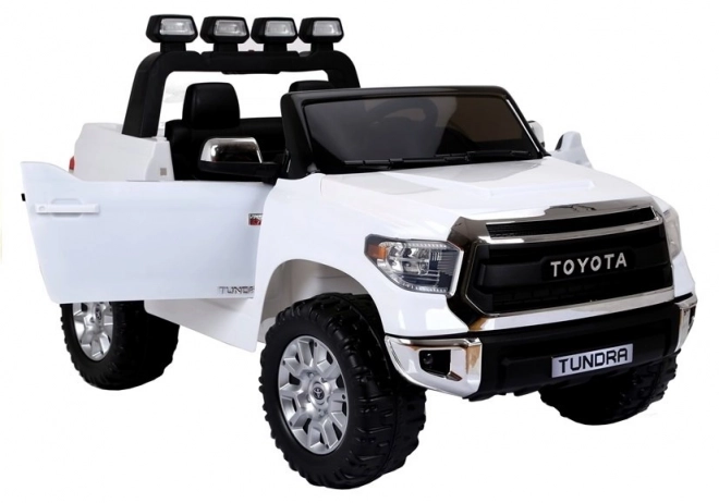 Toyota Tundra Bílá Baterie Auto