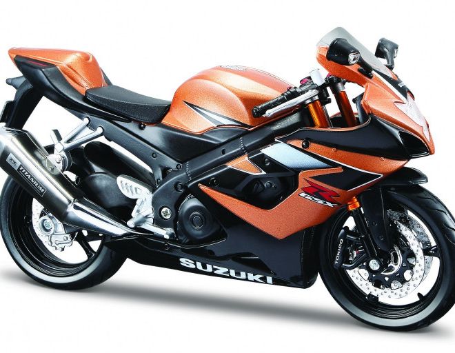 Motocykl Suzuki GSX-R1000 1/12