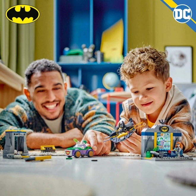 LEGO Super Heroes 76272 Batmanova jeskyně s Batmanem, Batgirl a Jokerem