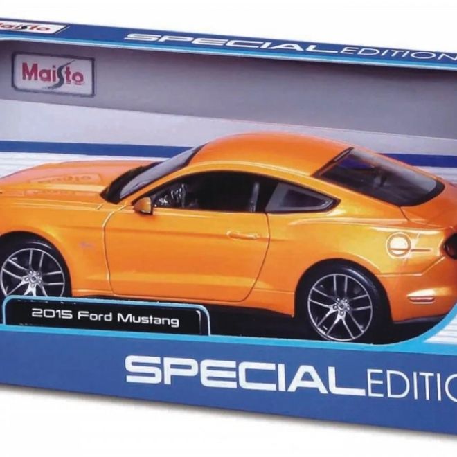 Složený model Ford Mustang GT 2015 oranžový 1/24