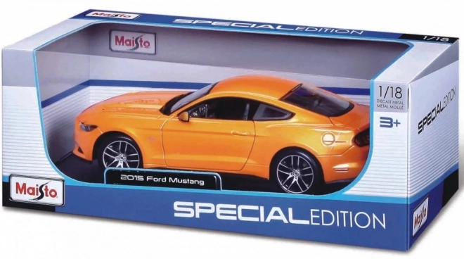 Složený model Ford Mustang GT 2015 oranžový 1/24