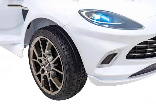 Aston Martin DBX White