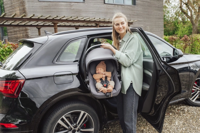 Autosedačka Baby-Safe Core s Isofix základnou v šedé
